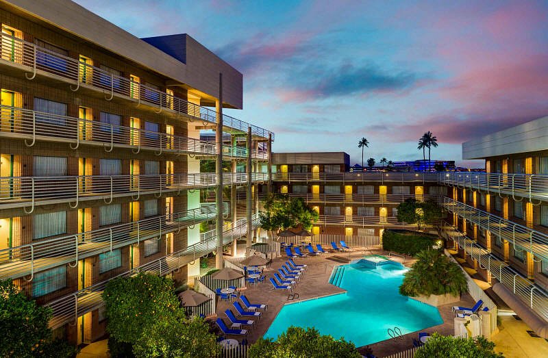 DoubleTree Suites