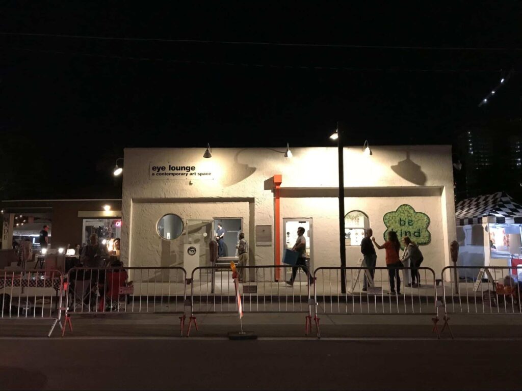Eye Lounge