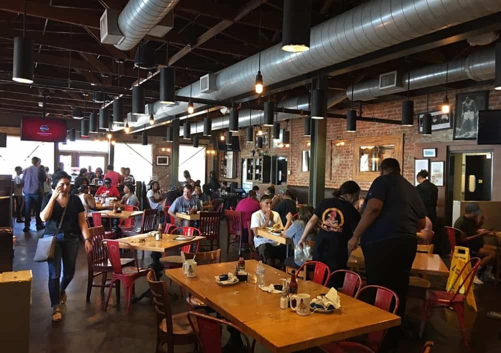 Lo-Lo’s Chicken & Waffles
